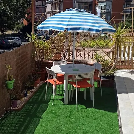 Vittoria 4 Posti Letto Parcheggio Libero * Catánia